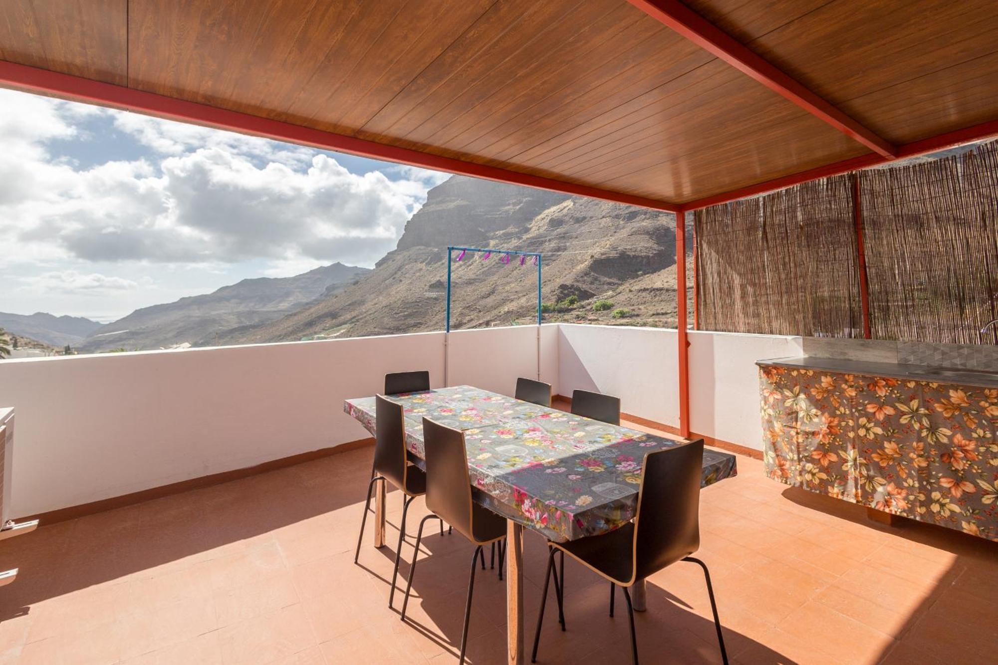 Lightbooking Gadi House Tasarte Terraza Y Barbacoa المظهر الخارجي الصورة