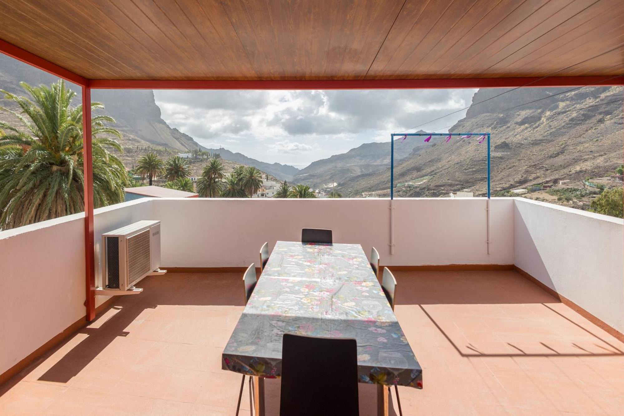 Lightbooking Gadi House Tasarte Terraza Y Barbacoa المظهر الخارجي الصورة